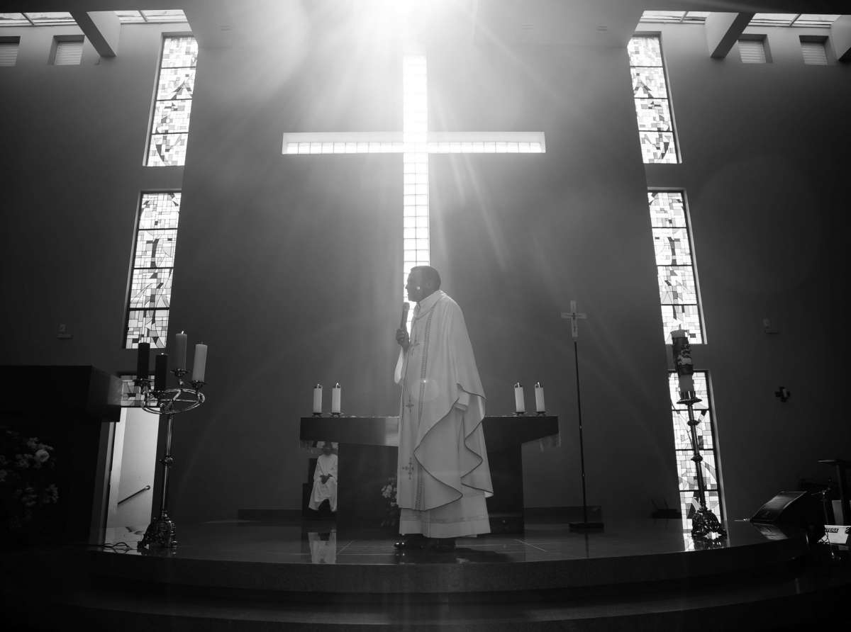 “La santificazione è un cammino comunitario da fare a due a due”  (Gaudete et exsultate, 141) 