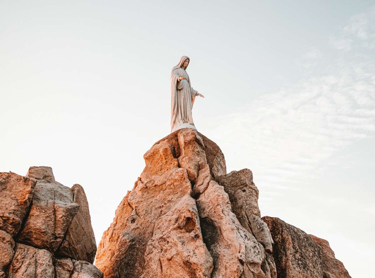 Camminiamo con Maria