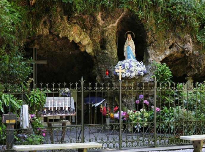 La grotta della Madonnina di Bobbiate